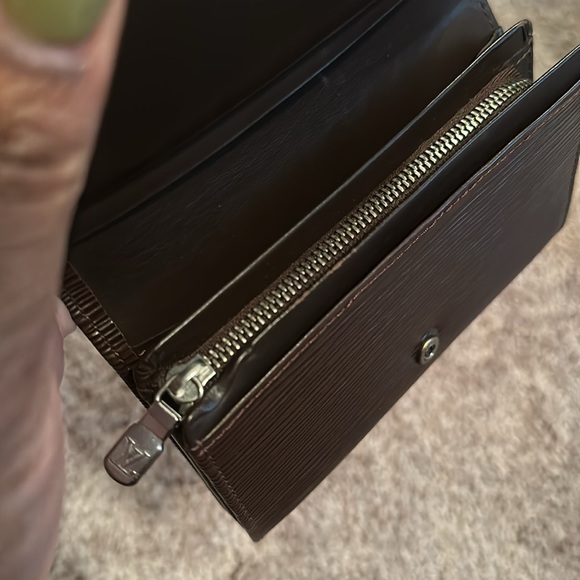 Louis Vuitton Brown Epi Leather Porte Monnaie Wallet - Picture 8 of 9